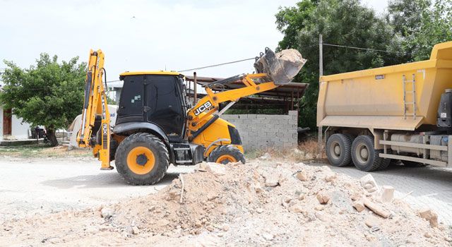Hatay’da Kapsamlı Temizlik Çalışmaları Devam Ediyor
