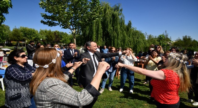 Hıdırellez Şenliği Kentparkta kutlandı