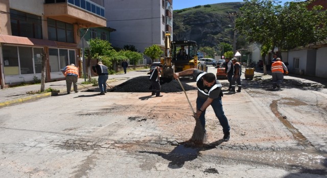 İnönü Belediyesi asfaltlarda yama çalışması başlattı