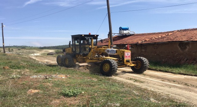 İnönü Belediyesi kilitli parke taşı döşeme çalışmalarıyla fark oluşturuyor