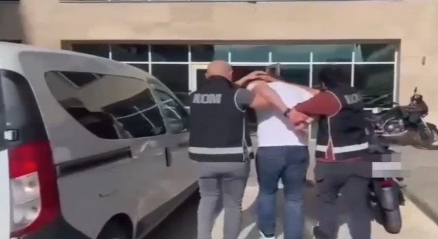 İnterpol tarafından kırmızı bültenle aranan gaspçı Antalyada yakalandı