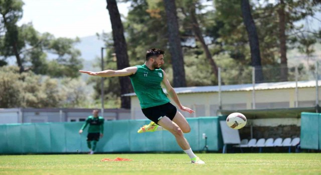 İsmet Taşdemir: Şu anda play-off garanti gibi gözüküyor ama değil