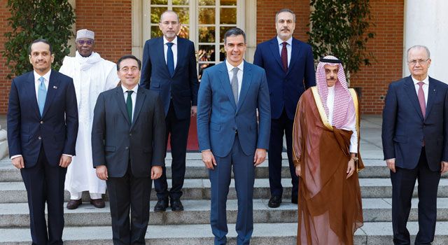 İspanya Başbakanı Sanchez, Bakan Fidan ve Gazze Temas Grubu Üyeleriyle Görüştü