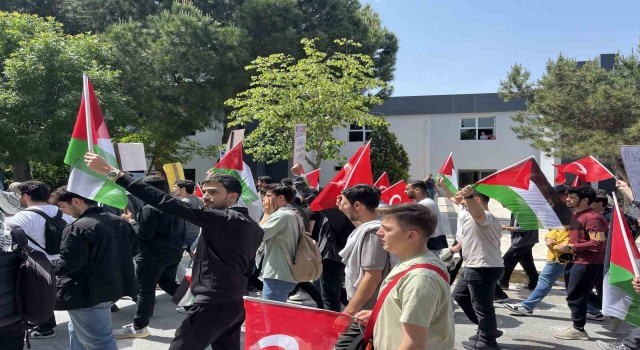 İstanbulda üniversite öğrencileri Filistin için yürüdü