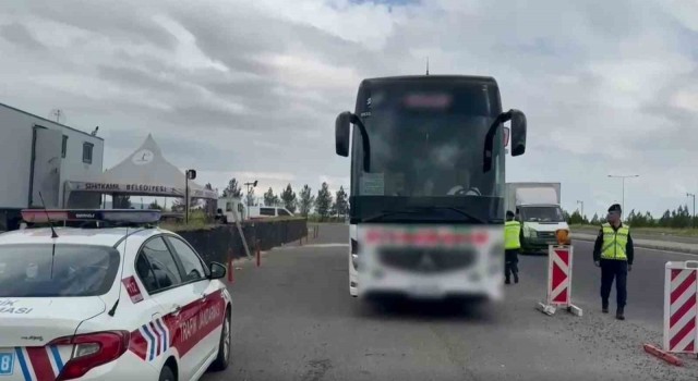 Jandarma, yolcu otobüslerinde emniyet kemeri denetimini artırdı
