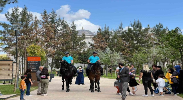 Jandarmanın atlı birliği Gaziantepte görev başında