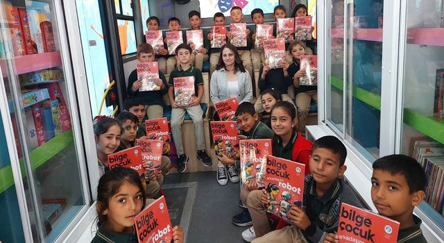 Kahramanmaraş Büyükşehir Belediyesi, Kırsal Mahallelerde Çocuklara Kitap Sevgisi Aşıyor
