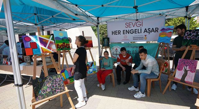 Kahramanmaraş'ta Engelliler Haftası Renkli Etkinliklerle Kutlanıyor
