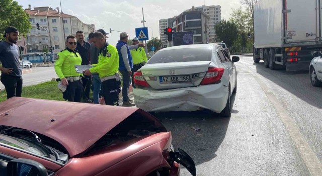 Karamanda trafik kazası: 3 yaralı