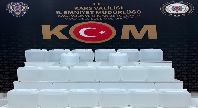 Karsta 100 litre sahte alkol ele geçirildi