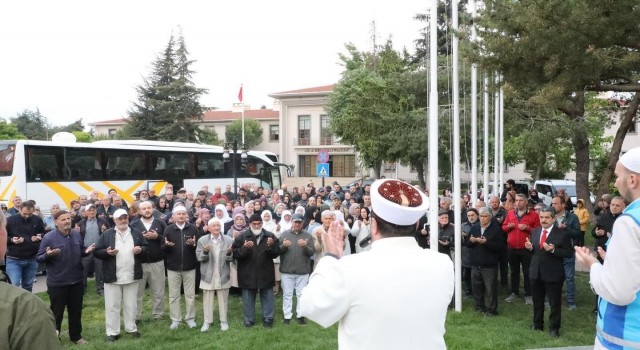 Kırklarelinde Hac yolcuları uğurlandı