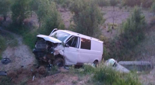 Konyada trafik kazaları: 3 yaralı
