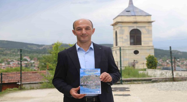 “Kuzeybatı Anadolunun Sosyo-Ekonomik Tarihi” isimli kitabının ikinci baskısı ilgi görüyor