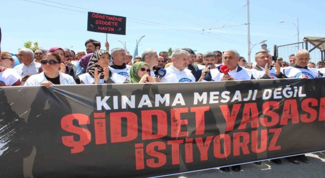 Malatyada öğretmenler şiddete karşı eylemdeydi