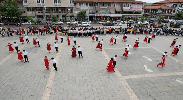 Manisa ilçelerinde 19 Mayıs kutlamaları