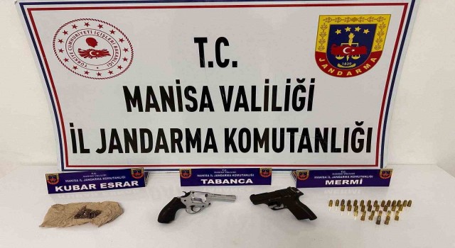 Manisada jandarma suçlulara göz açtırmıyor