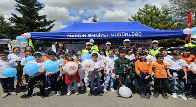 Mardinde trafik standı kuruldu