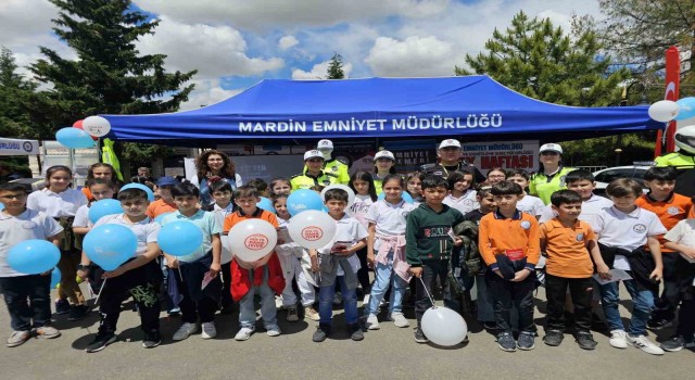 Mardinde trafik standı kuruldu