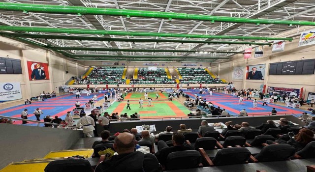 Milli karateci hatırasına Bursada turnuva düzenlendi