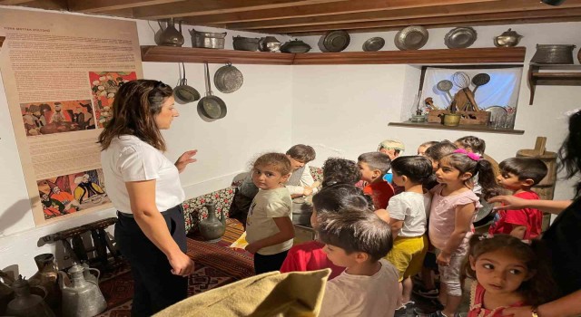 Minik öğrenciler Kent Müzesini ziyaret etti