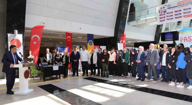 NEVÜ ev sahipliğinde düzenlenen ‘Üniversite Tanıtım Fuarına yoğun ilgi