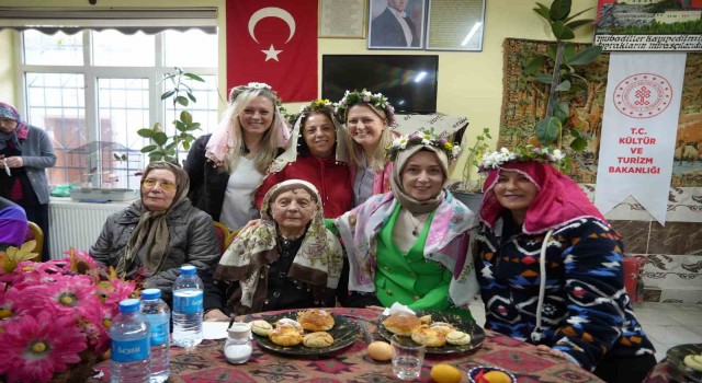 Niğdede baharın gelişini müjdeleyen Hıdırellez düzenlenen etkinlikle kutlandı
