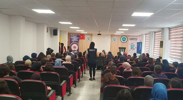 Öğrenciler Siber Suçlara Karşı Uyarıldı