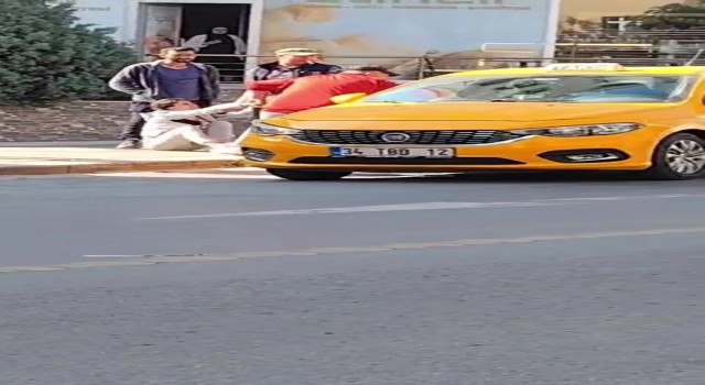 Pendikte genç kadını bıçak zoruyla taksiye bindirip kaçırdı, o anlar kamerada