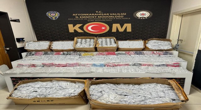 Polis kaçak elektronik ürünlerde ele geçirdi