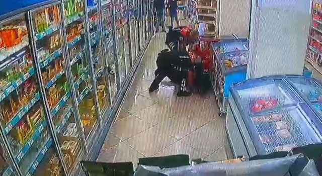 Polisten Kaçan Şüpheli Markette Yakalandı