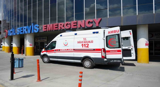 Refahiyede trafik kazası: 1 ölü, 1 yaralı