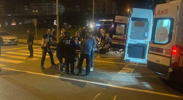 Rizede otomobilin çarptığı yabancı uyruklu 2 kadın yaralandı