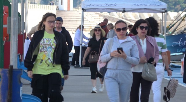 Rus turistler 41 kere maşallah dedirtti
