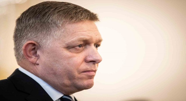 Silahlı saldırıya uğrayan Slovakya Başbakanı Ficonun hayati tehlikesi bulunuyor