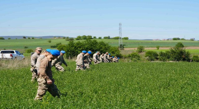 Su kanalında bulunan cesedin kayıp baş kısmını komandolar arıyor