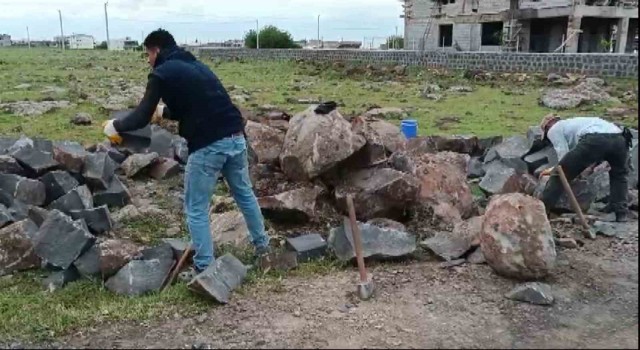 Taş ustaları Diyarbakırın tarihini yaşatıyor