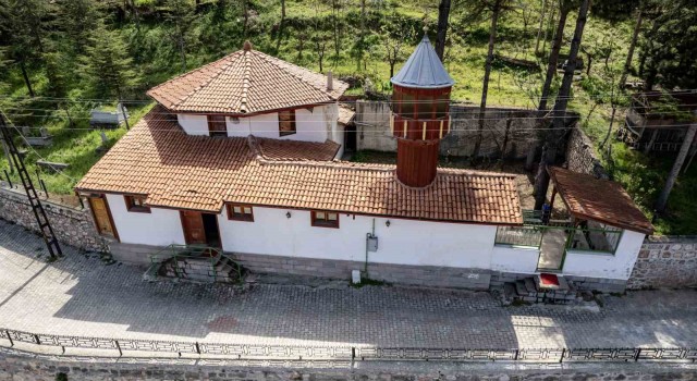 Tokatta 660 yıllık Ahi Paşa Camii göz kamaştırıyor