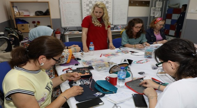 TOKİ 2 Kültür ve Sanat Merkezinden yüzlerce kursiyer faydalanıyor