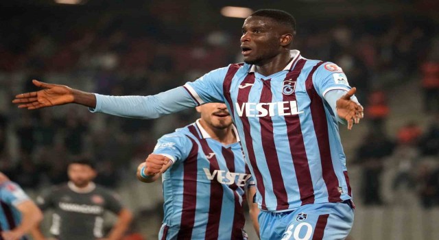 Trabzonsporun Nijeryalı forveti Paul Onuachu maçı tamamlayamadı