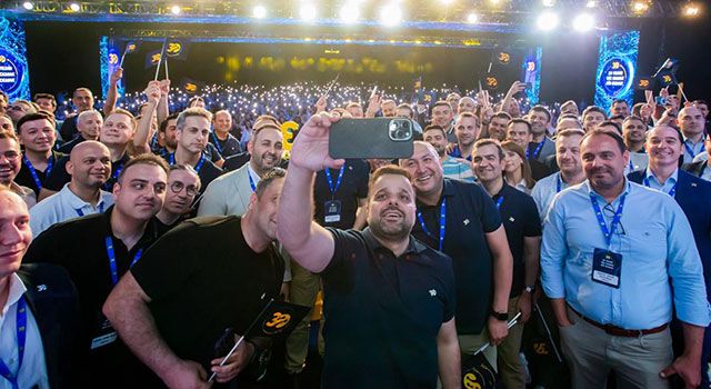 Turkcell 30.yılını iş ortaklarıyla kutladı