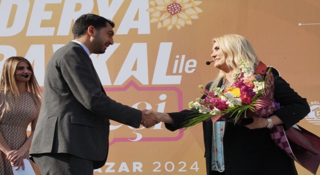 Tuzlada Anneler Günü coşkusu: Derya Baykal ile unutulmaz bir söyleşi gerçekleşti