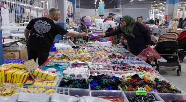 Ümraniyeliler yeni kapalı pazardan memnun: “AVMyi aratmıyor”