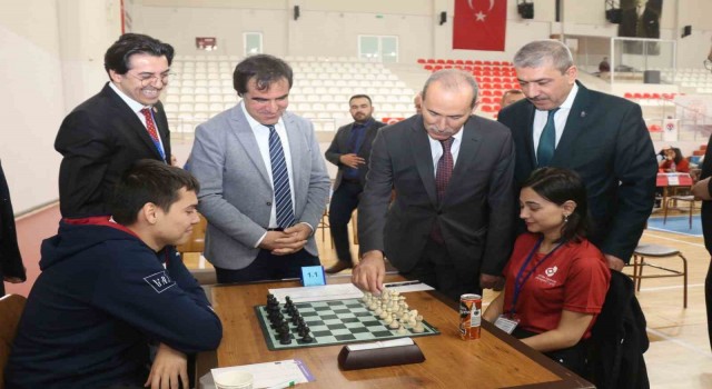 ÜNİLİG Satranç Türkiye Şampiyonası, Sivasta başladı