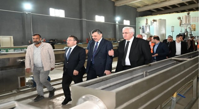 Vali Çiftçi, milletvekilleriyle 2. OSBde incelemelerde bulundu