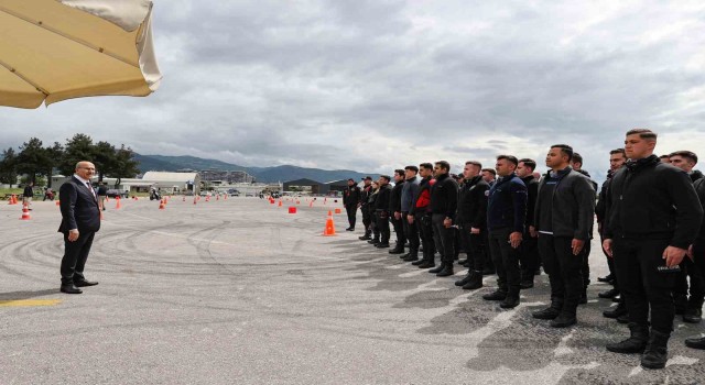 Vali Demirtaştan jandarma ve polis kursiyerlere moral ziyareti