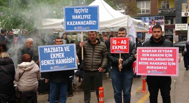 Vanda işten çıkarılanlar belediye önünde çadır kurdu