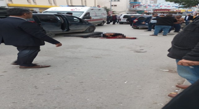 Vurduğu kayınbiraderlerini hastaneye götürürken yakıt bitince bırakıp kaçtı