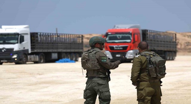 Yahudi yerleşimciler Erez Sınır Kapısında insani yardım konvoyuna saldırdı