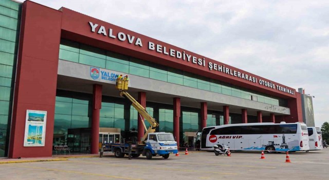 Yalova Şehirlerarası Otobüs Terminalinde bakım ve onarım