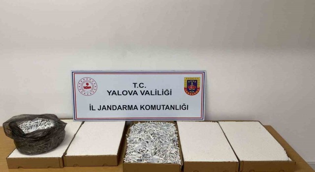 Yalovada 35 bin adet dolu makaron ele geçirildi